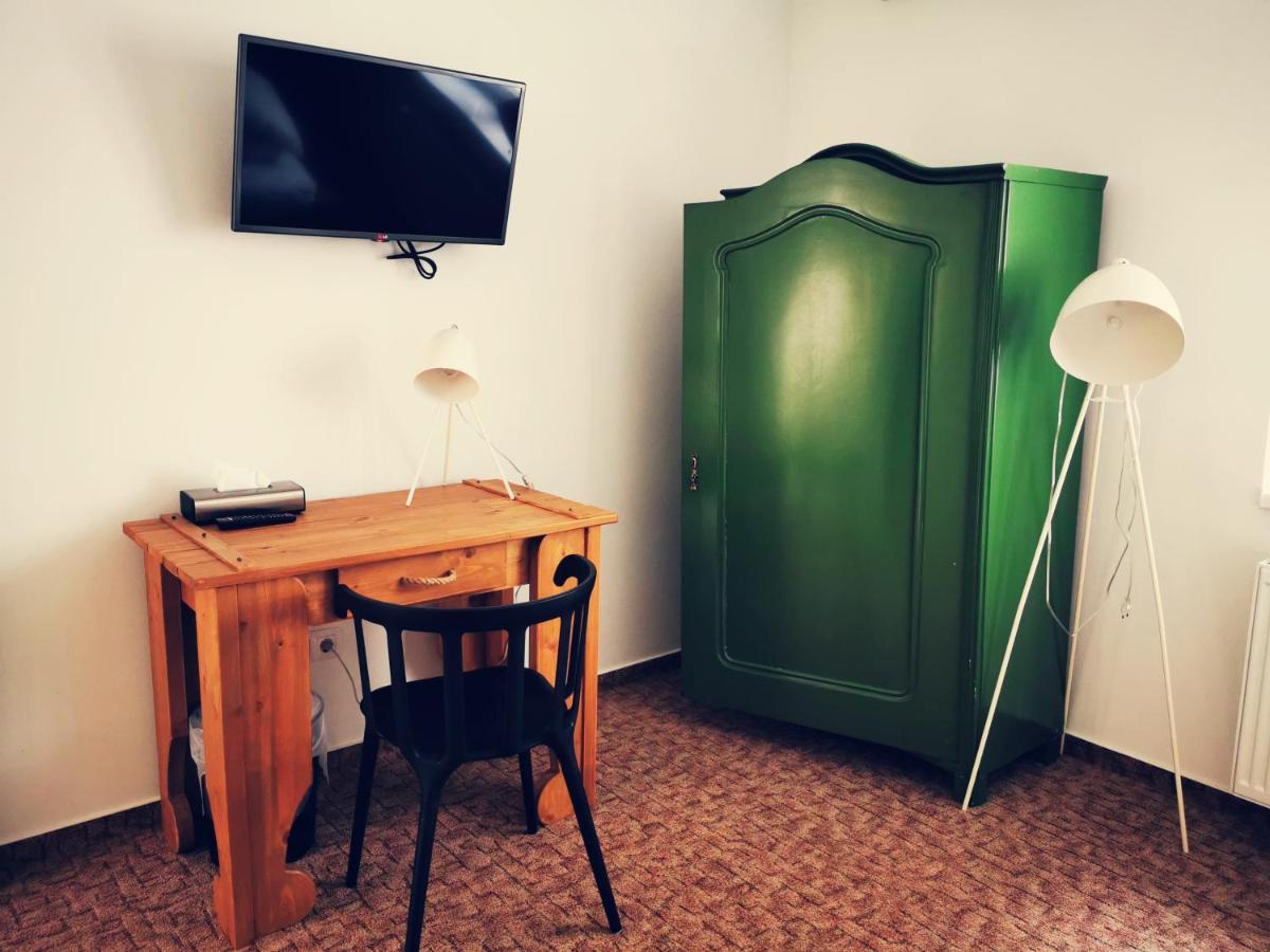 Bed and Breakfast Szabolcs Vezer Panzio Экстерьер фото