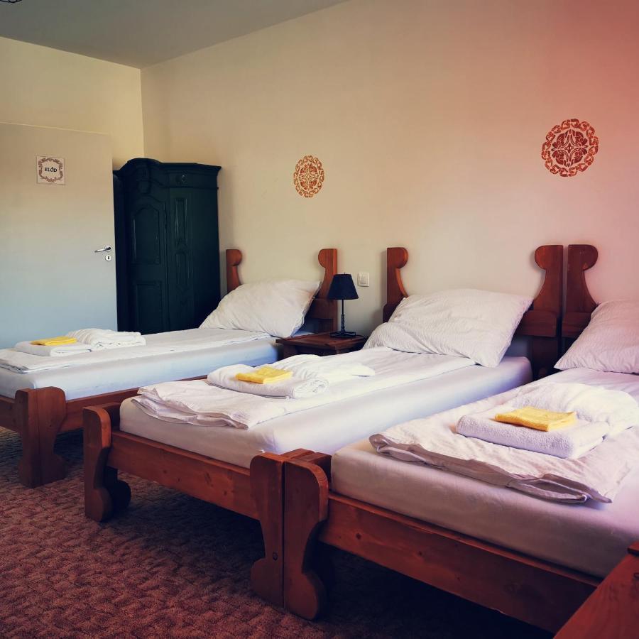 Bed and Breakfast Szabolcs Vezer Panzio Экстерьер фото