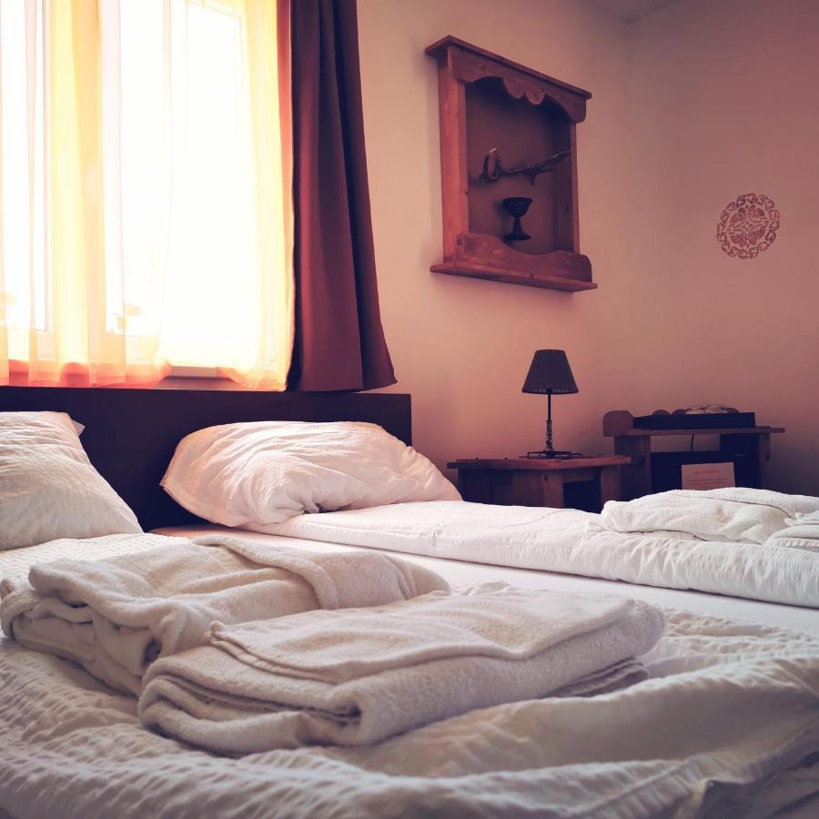 Bed and Breakfast Szabolcs Vezer Panzio Экстерьер фото