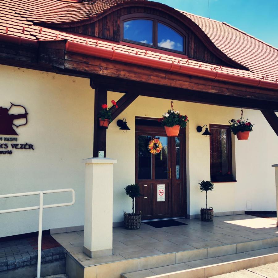 Bed and Breakfast Szabolcs Vezer Panzio Экстерьер фото